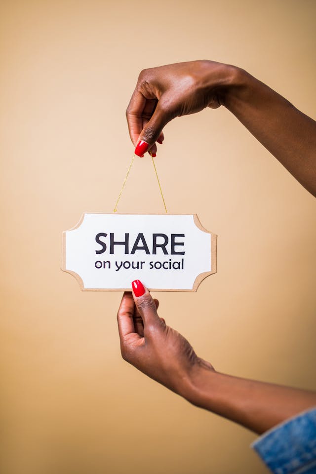 Tra social network e annunci: le nuove dinamiche relazionali